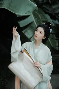 YiTuYu Art Language Vol.4777 Featuring Fu Qu Shang Ying: Elegant Portrait Photography Gallery - image 2