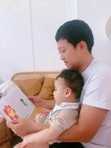 Tien Luat Shares Sweet Photo While Truong Giang Focuses on Parenting - image 1