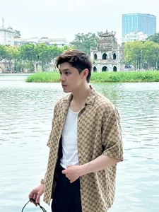 Tien Luat Shares Sweet Photo While Truong Giang Focuses on Parenting - image 3