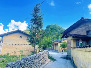 Discover Ha Giang: Immerse Yourself in Majestic Wild Landscapes and Rocky Mountains - image 1