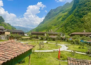 Discover Ha Giang: Immerse Yourself in Majestic Wild Landscapes and Rocky Mountains - image 2