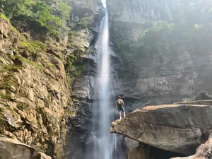 Hang Te Cho Waterfall: A Majestic Hidden Paradise for Adventure Seekers - image 4