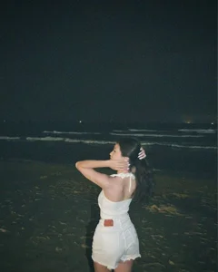 Daughter of Volleyball Star Kim Hue Stuns in Elegant Backless Dress - image 0