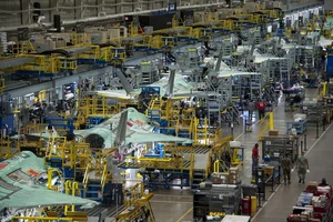 Inside the World's Largest F-35 Fighter Jet Assembly Plant - image 5