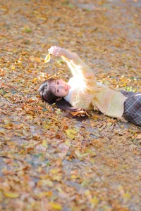 YiTuYu Art Language Vol.6049: The Grace of Miao Ke Qing - image 9
