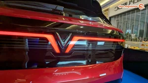 New Generation VinFast VF8 Arrives at Dealerships with Modern Interior Upgrades - image 11