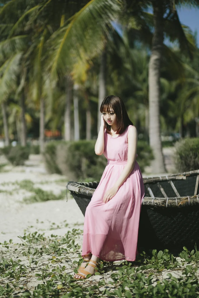 Beautiful Vietnamese Girls Collection: Pack 20 Cute and Charming Portraits
