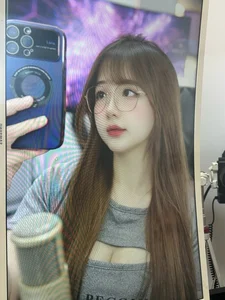 Viral TikToker with 1.3M Followers Sparks Internet Trend - image 4