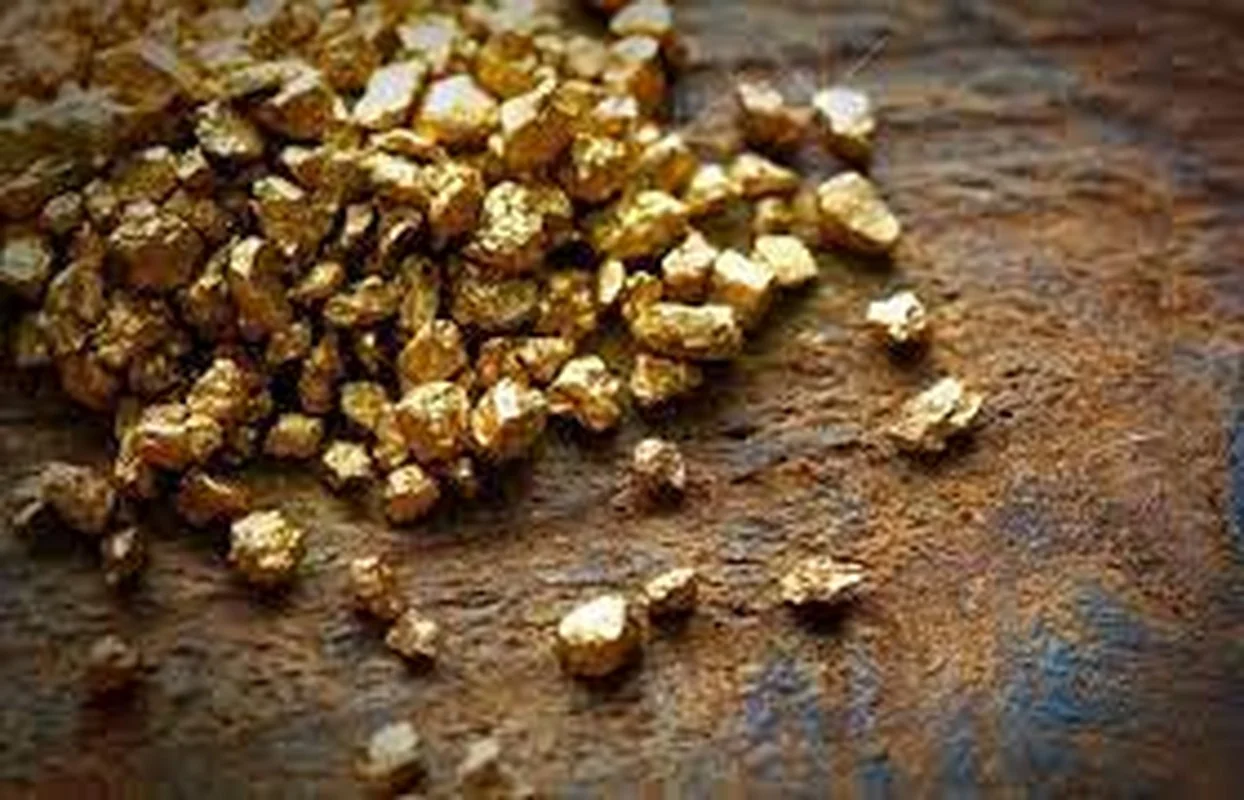 The Mystery of Alchemy: Legendary Alchemists and the Quest for Gold