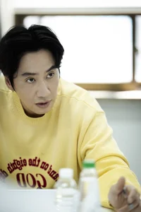 Song Kang Ho and Lee Kwang Soo Lead Star-Studded Cast in Comedy Film Gardeners - image 9