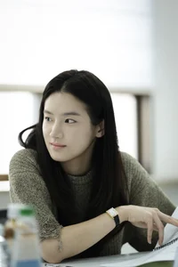 Song Kang Ho and Lee Kwang Soo Lead Star-Studded Cast in Comedy Film Gardeners - image 4