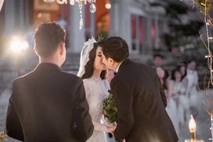 The Romantic and Luxurious Marriage of Singer Doan Di Bang and Her Husband - image 3