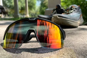 The Future of Eyewear: Smart Sunglasses with Instant Color-Changing Tech - image 3