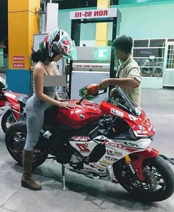 Netizens React to Controversial and Revealing Gas Station Fashion Trends - image 1