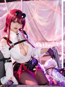 Ogura Chiyo Kafka Cosplay: Stunning Honkai Star Rail Tribute to the Mysterious Stellaron Hunter - image 49