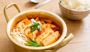 10 Easy and Delicious Tofu Recipes for Daily Meals: Healthy Vegetarian Cooking Ideas and Simple Asian-Style Tofu Dishes to Try at Home - image 9