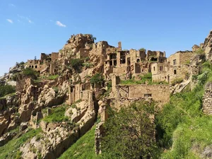 Exploring the Breathtaking Beauty of an Abandoned Mountain Village - image 8