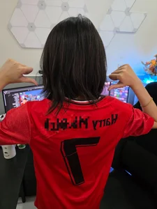 Viral Sensation: Beautiful MU Fan's Emotional Reaction to the 'Red Devils' Defeat - image 2