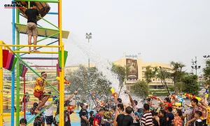 Experience the Vibrant Songkran Water Festival in Bangkok: A Complete Guide to Thailand's New Year - image 1