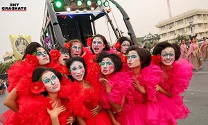 Experience the Vibrant Songkran Water Festival in Bangkok: A Complete Guide to Thailand's New Year - image 5