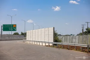 Ben Luc - Long Thanh Expressway Mangrove Forest Section Nears Completion - image 8