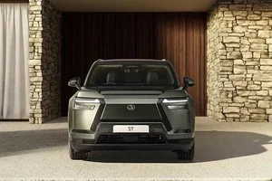 Lexus TZ EV SUV Debuts with Iconic V10 Engine Sound Simulation - image 10
