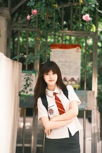 YiTuYu Art Language Vol.10544: Capturing the Artistic Essence of Model Ke Ai Duo - image 9