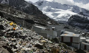 Most Extreme Inhabited Places on Earth: Living in the World's Harshest Environments - image 2