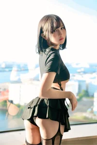 Stunning Japanese Beauty Yuri Itsuki - Exclusive Photo Gallery - image 2