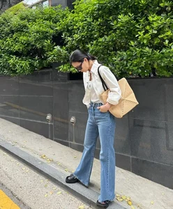 Ji Yeon's Street Style: The Everyday Fashion of South Korea's Screen Icon - image 10
