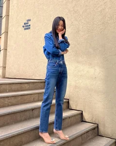 Ji Yeon's Street Style: The Everyday Fashion of South Korea's Screen Icon - image 8