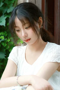 YiTuYu Art Language Vol.9982: A Visual Journey with Xiao U - image 0