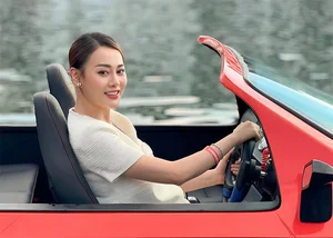 Phuong Oanh Radiant Beauty During Her Twin Pregnancy Journey - image 2