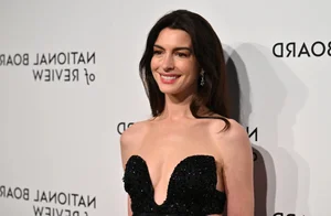 Anne Hathaway Age-Defying Beauty Secrets: Diet and Wellness Tips - image 5