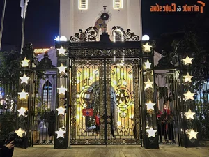 Hanoi's Most Beautiful Churches Decorated for Christmas - image 10