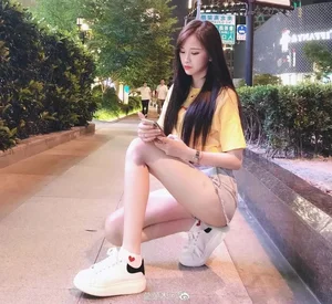Popular Chinese Female Streamer Receives Lifetime Ban After Exposing Sensitive Content During Live Broadcast - image 6