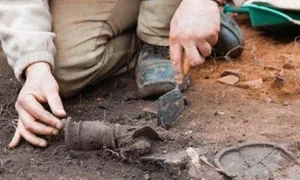 Mysterious Ancient Tomb Revealed After Hill Shakes for Nights - image 2