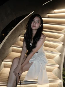 MC Quyen Linh's Youngest Daughter Stuns at 17 - image 7