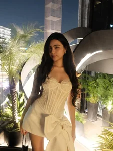MC Quyen Linh's Youngest Daughter Stuns at 17 - image 8