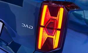 GAC GS8 Debuts in Vietnam: A New Contender Shaking Up the D-Segment SUV Market - image 1