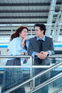 Celebrity Highlights: Hoang Thuy Linh's Elegance and Thuy Ngan's Romantic Moments - image 3