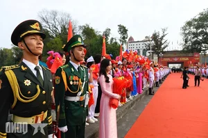 Vietnam and China Commemorate Border Defense Friendship Exchange to Strengthen Ties - image 1