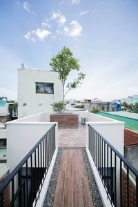 Stunning Da Nang Architecture: A Perfect Blend of Home and Cafe - image 12