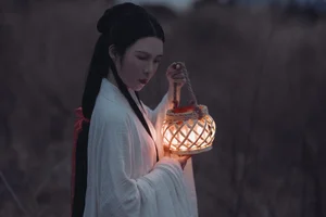 Yituyu Bai Yiyin Portrait Gallery: Elegant and Minimalist Fashion Photography - image 3