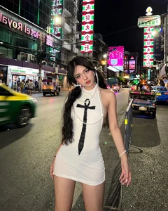 TikTok Star Xuan Ca Stuns Fans with 'Twin' Reveal and Bold Style - image 3