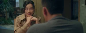 Handsome TV Police Officers and Their Hilariously Lukewarm On-Screen Romance Reactions - image 3