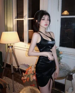 The Enigmatic Heiress: Inside the World of China's Mysterious Wealthy Influencer - image 7