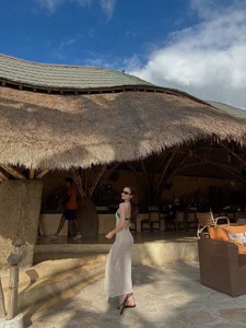 Thieu Bao Trang Flaunts Stunning Figure in Bikini and Mesh Dress During Bali Escape - image 9