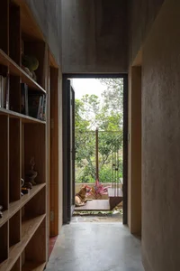 Nha Vua Du: A Minimalist Green Retreat in Bao Loc Hills - image 8