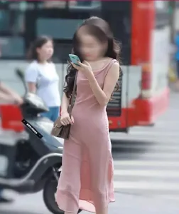 How to Wear Silk Slip Dresses Gracefully: Avoiding Common Wardrobe Malfunctions - image 5